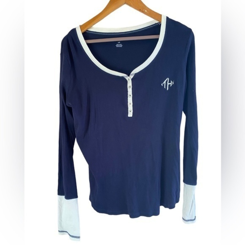 Tommy Hilfiger women’s fitted blue Monogram Large White Henley top cotton